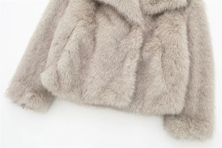 Luoraxa | Veste courte en fausse fourrure