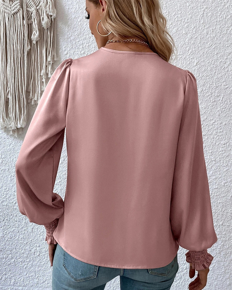Muellela | Blouse élégante avec décolleté en V