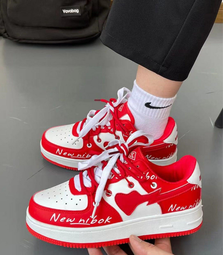 Raellera | Chaussures de sneakers avec design de cœur pour femmes