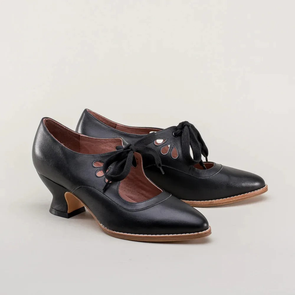 Sounaxa | Chaussures rétro élégantes à talon bas