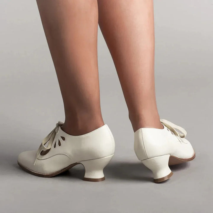 Sounaxa | Chaussures rétro élégantes à talon bas