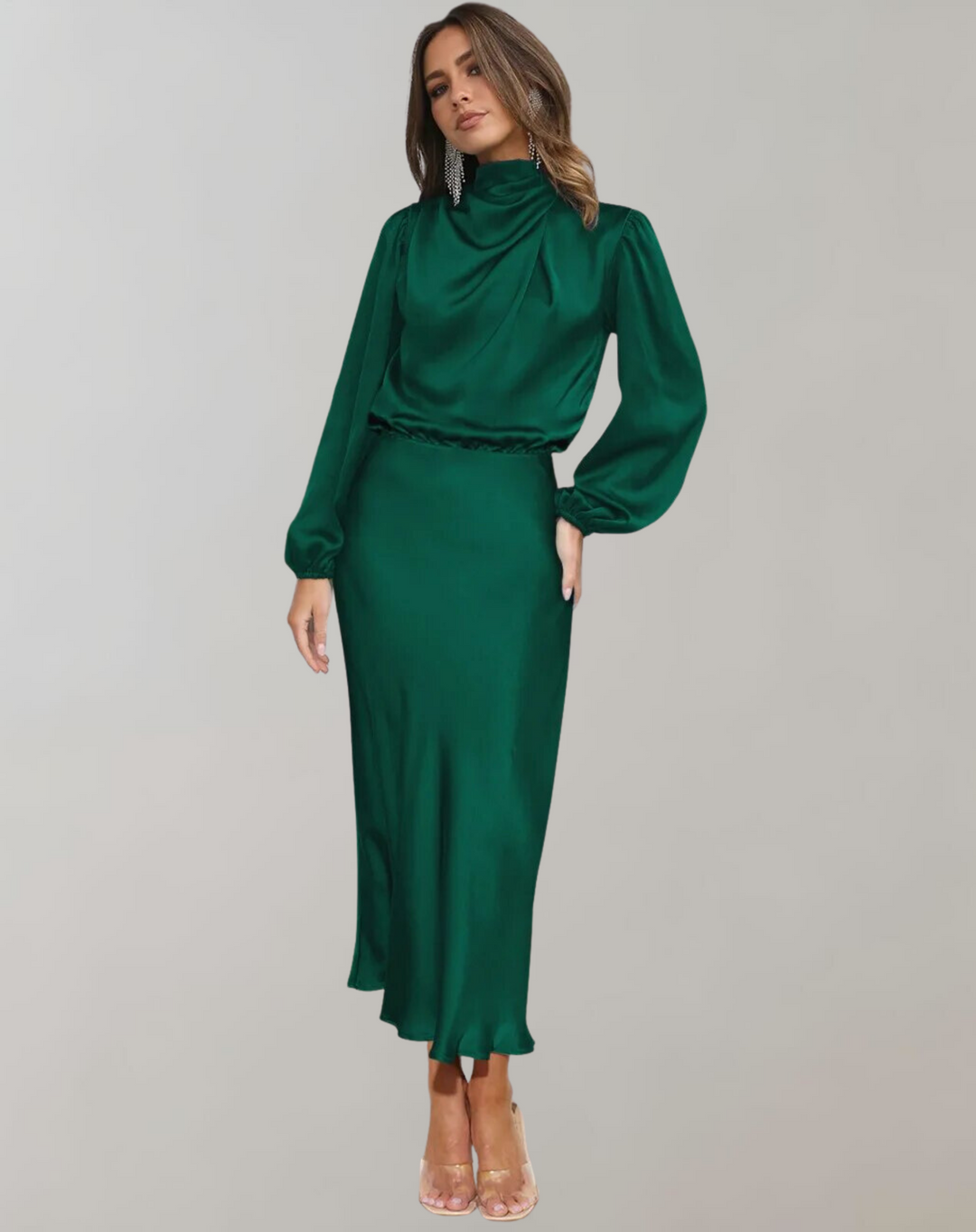 Vairana | Robe en satin à manches longues