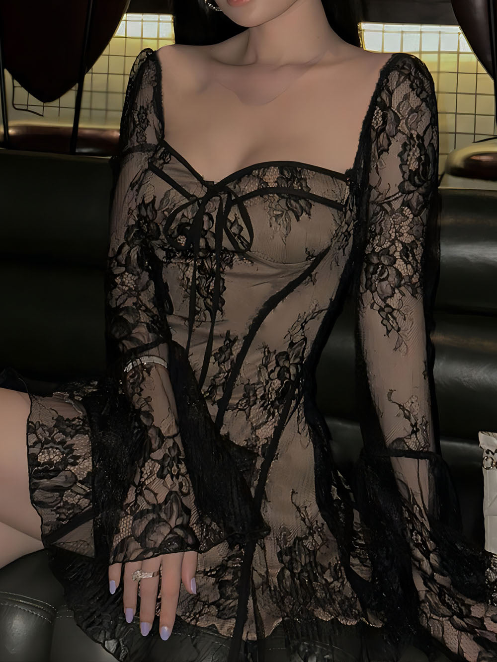 Nounala | Robe midi corset en dentelle