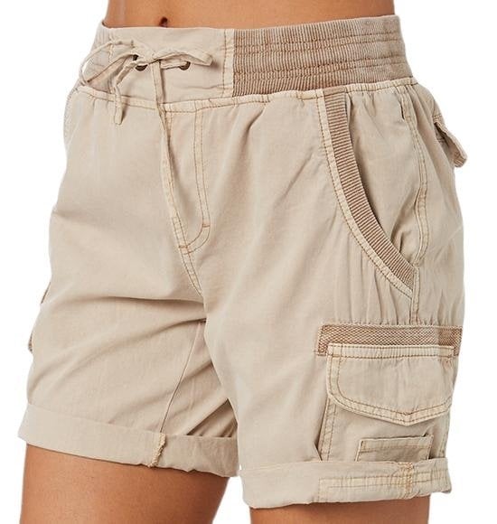 Moenana | Short élégant à taille haute