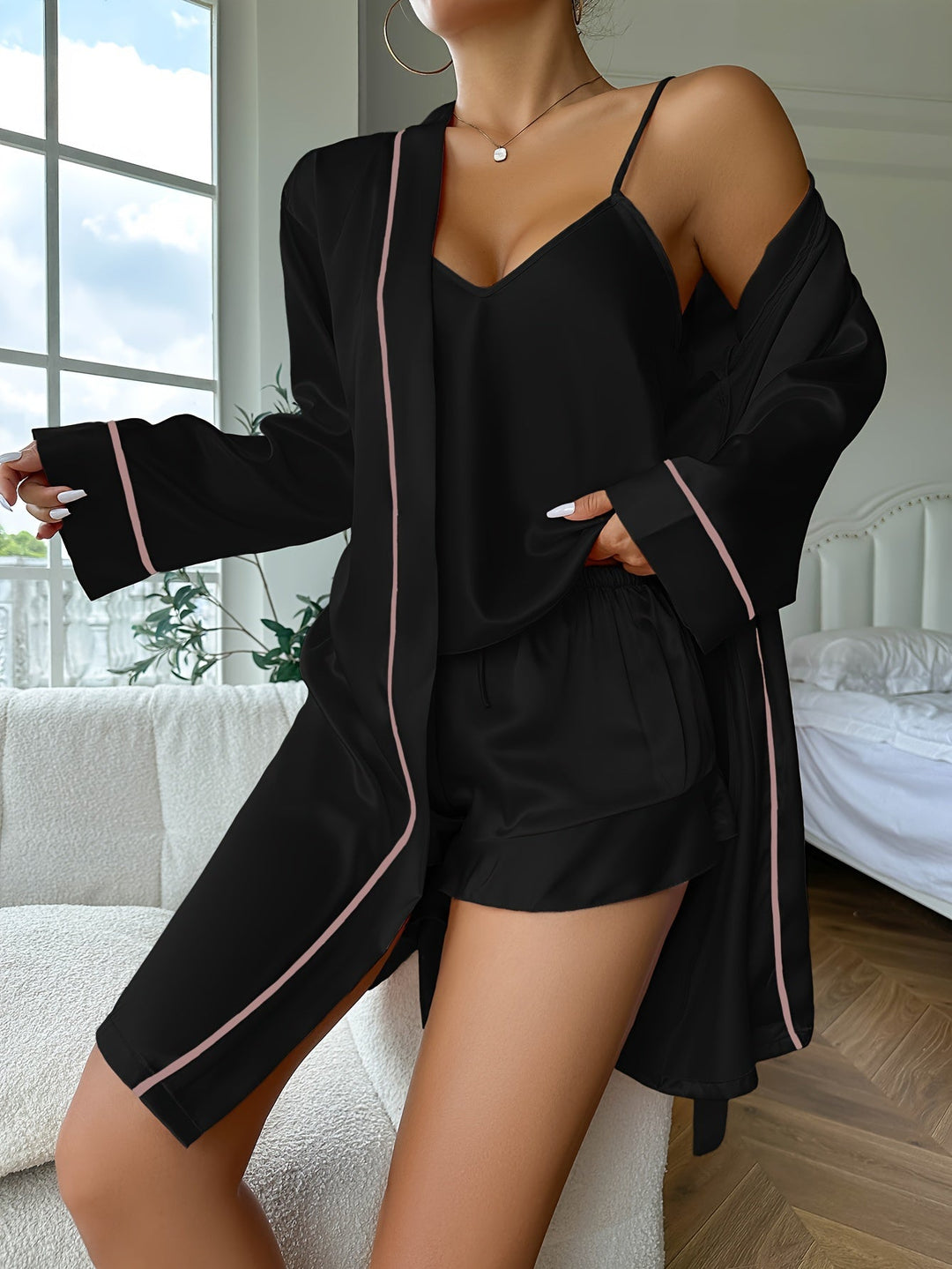 Veenara | Ensemble de nuit Peignoir manches longues Décolleté en V Cami Top & Short
