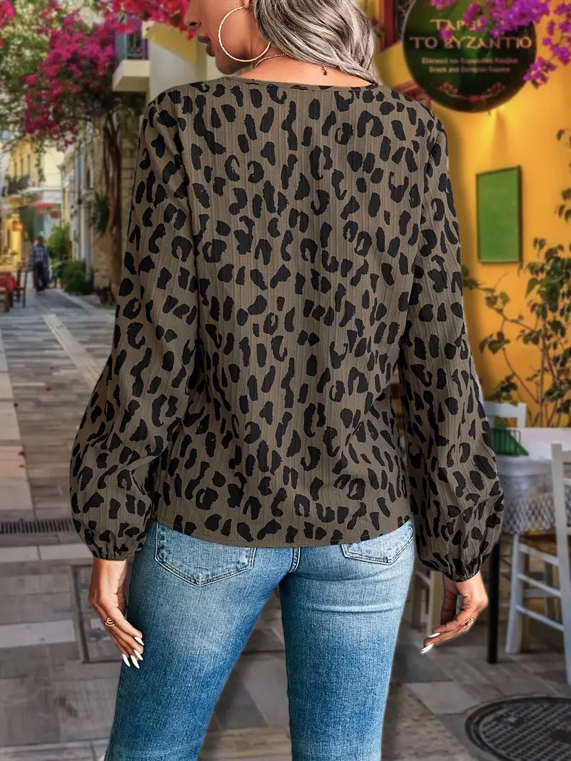 Seanaxa | Blouse avec col en V et imprimé léopard