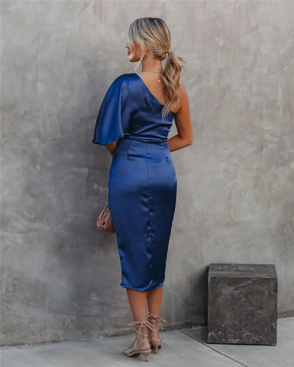 Airana midi asymétrique drapée pour femmes – Cortney