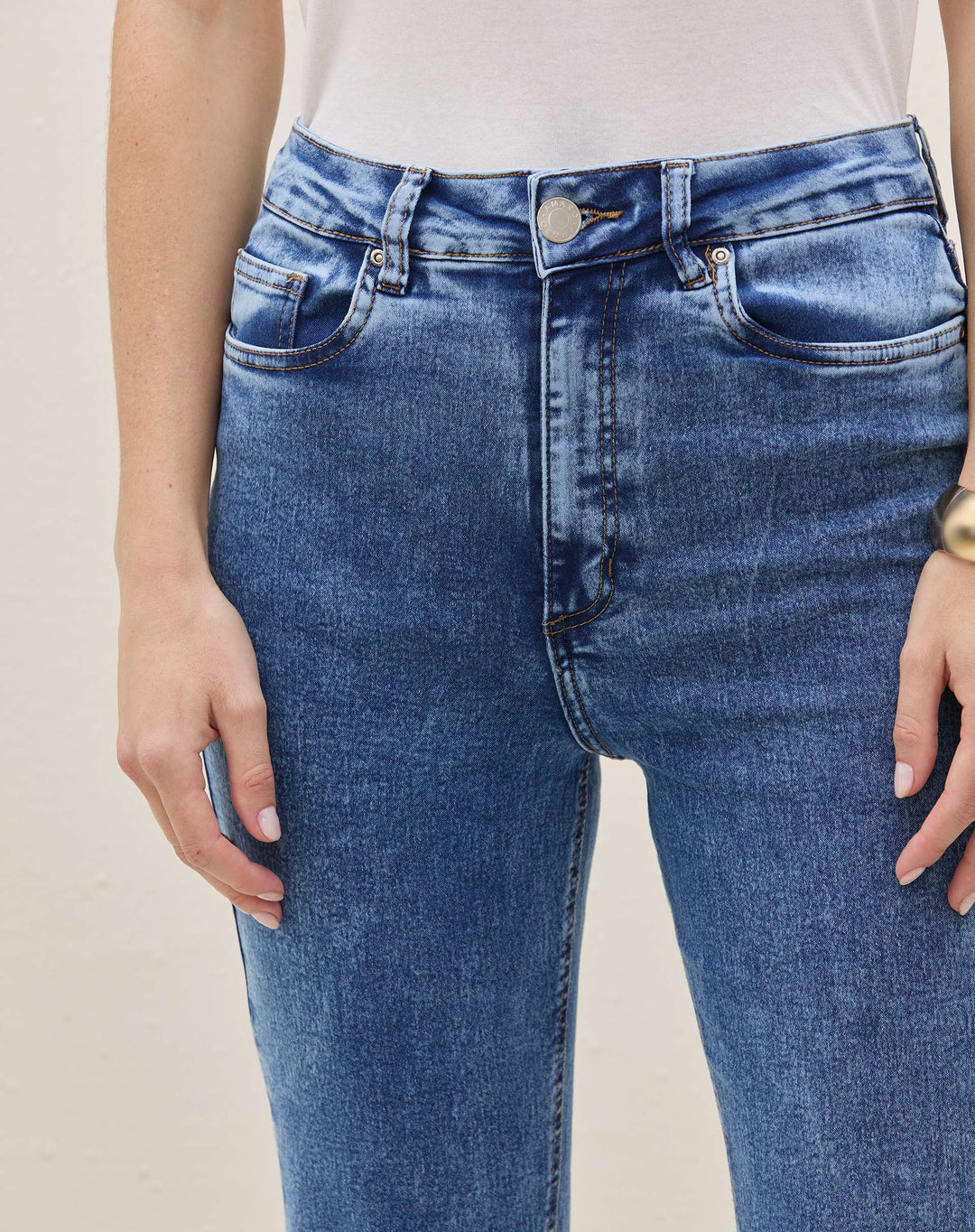Roinana | Jean Droit Cropped Fendu pour Femmes