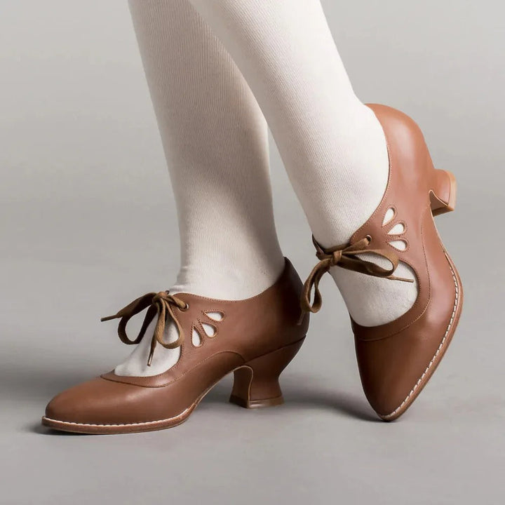 Sounaxa | Chaussures rétro élégantes à talon bas