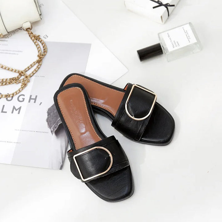 Saunasa | Sandales à bout carré en cuir de luxe pour femmes