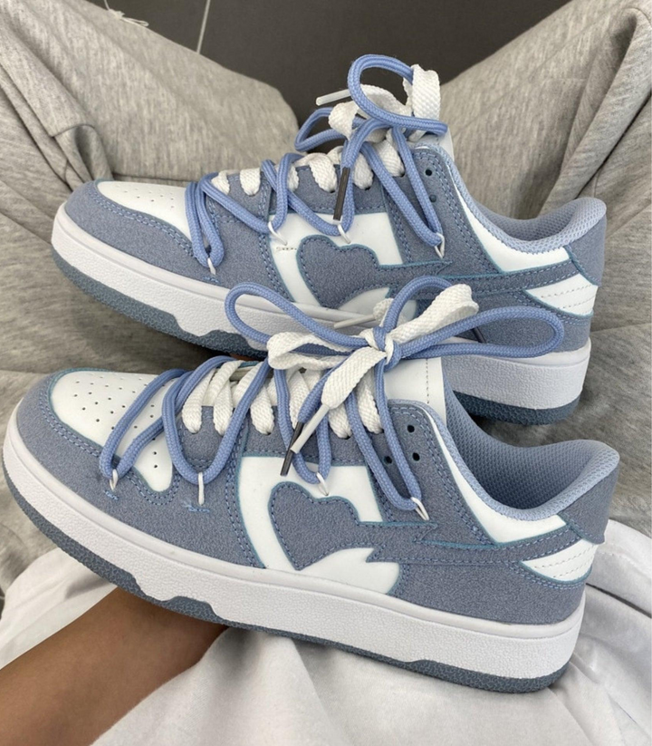 Raellera | Chaussures de sneakers avec design de cœur pour femmes