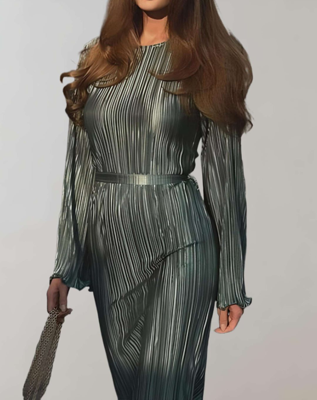 Viaynema | Robe longue cintrée à plis
