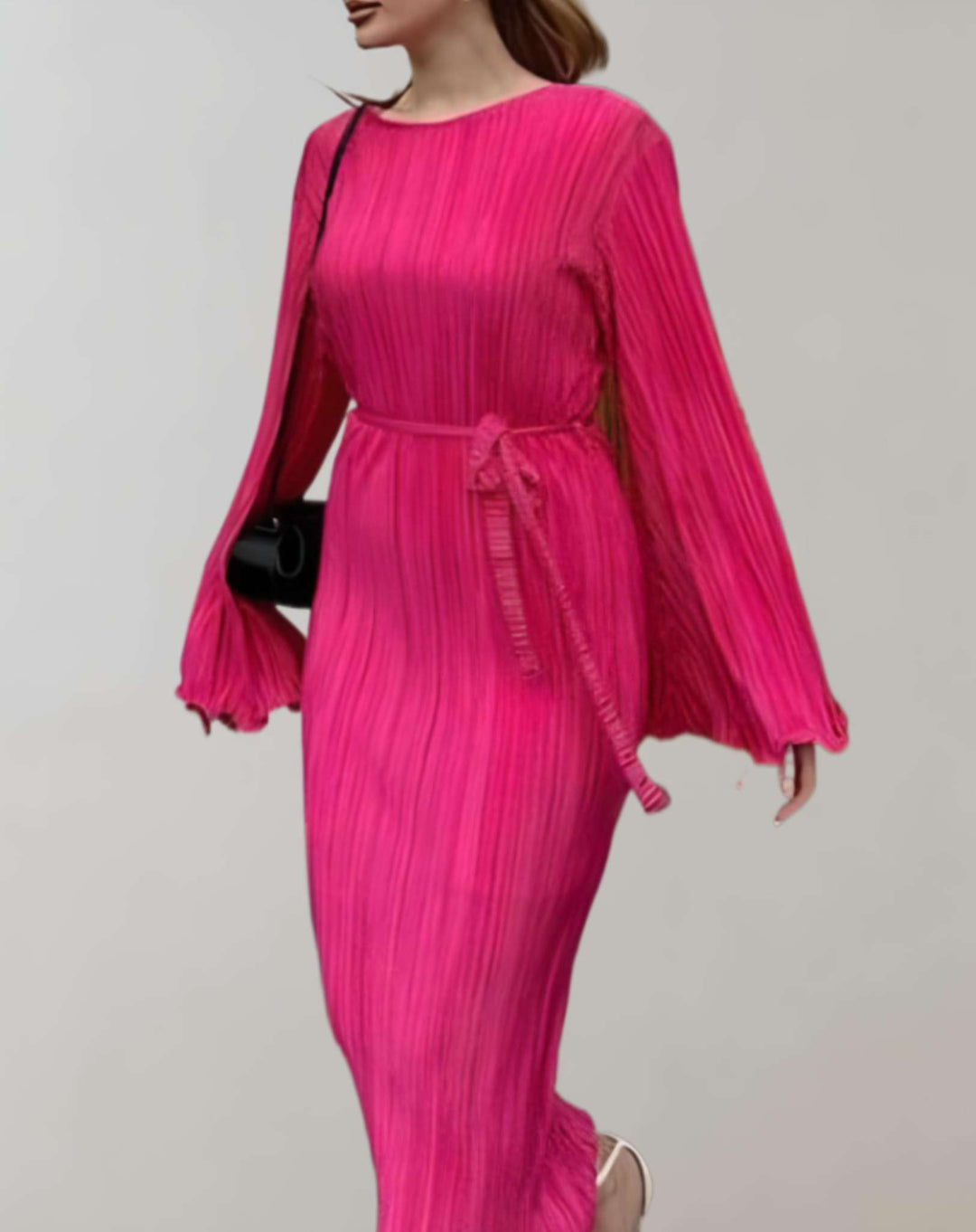 Viaynema | Robe longue cintrée à plis