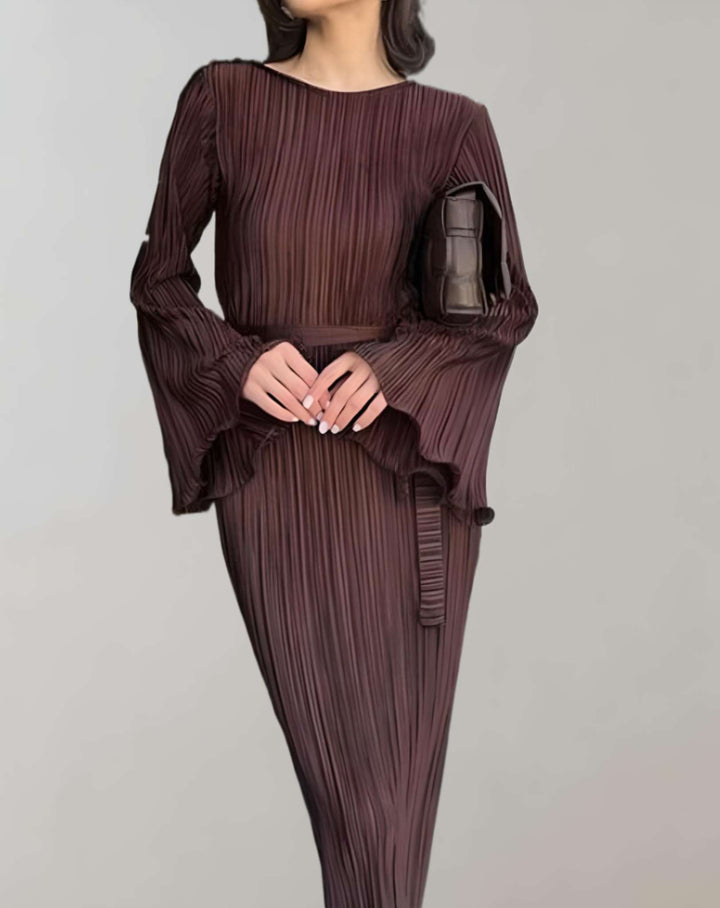 Viaynema | Robe longue cintrée à plis
