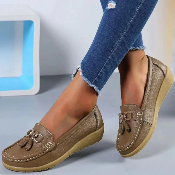 Chaussures orthopédiques femme kaki Laoraexa en cuir, mocassins modernes et ergonomiques