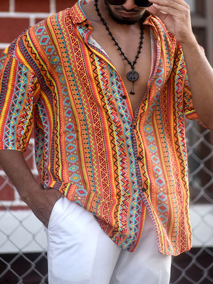 Chemise orange imprimée à manches courtes pour homme avec rayures colorées et style estival décontracté