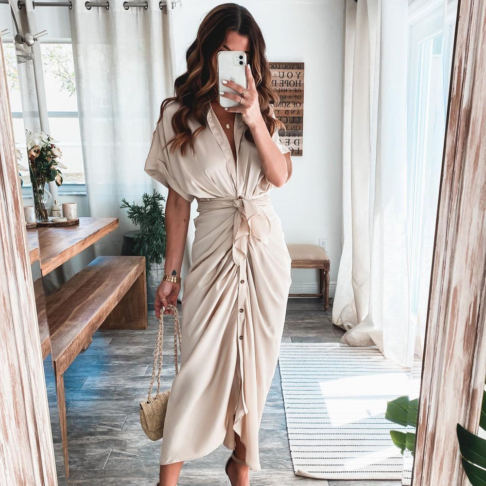 Nelia | Longue robe à boutons pour femmes