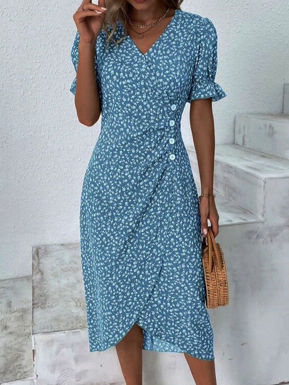Robe midi fleurie bleu pour femme avec manches courtes, décolleté en V et imprimé floral élégant