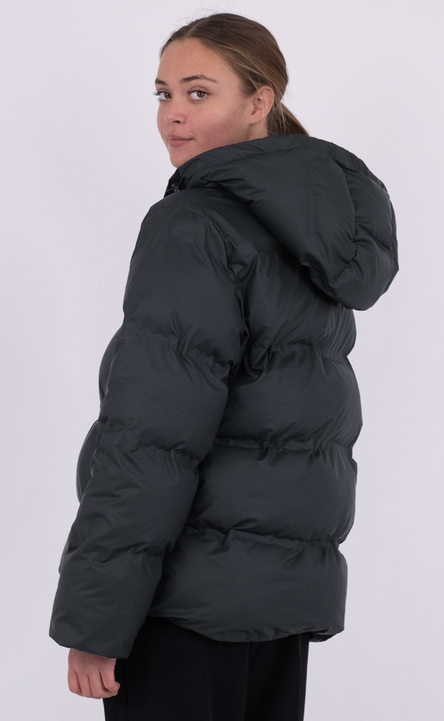 Naoraera Noir Hiver Parka – Naomi