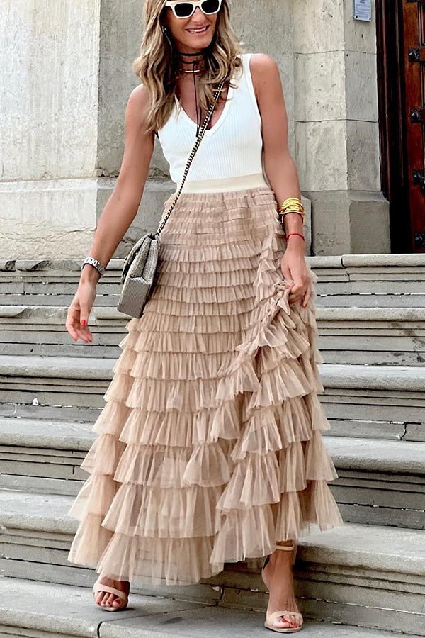 Maxi jupe femme abricot Seaynesa, jupe longue fluide à taille élastique portée en extérieur