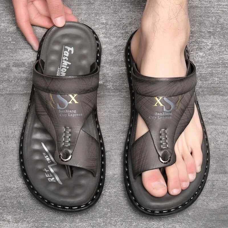 Sandales orthopédiques gris foncé pour homme avec bride large, semelle ergonomique et design confortable pour l’été