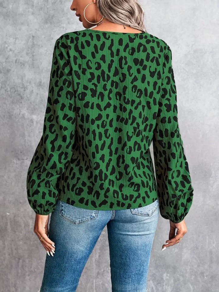 Seanaxa | Blouse avec col en V et imprimé léopard