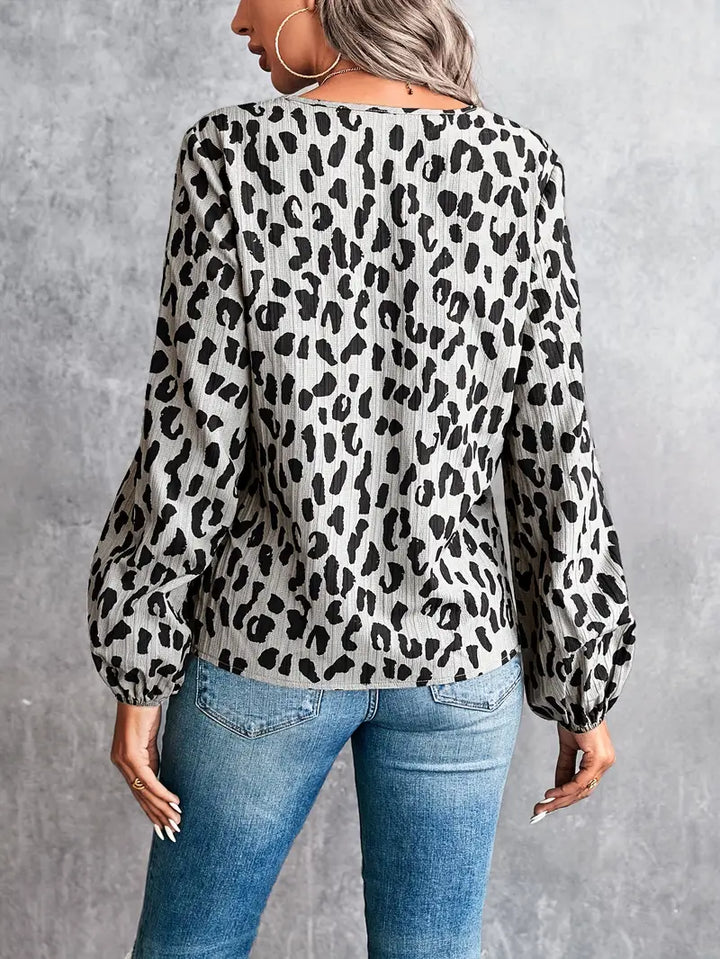 Seanaxa | Blouse avec col en V et imprimé léopard