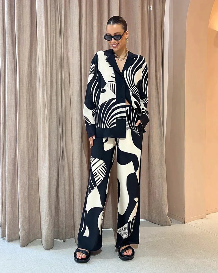 Sooraela | Ensemble polyvalent en noir et blanc
