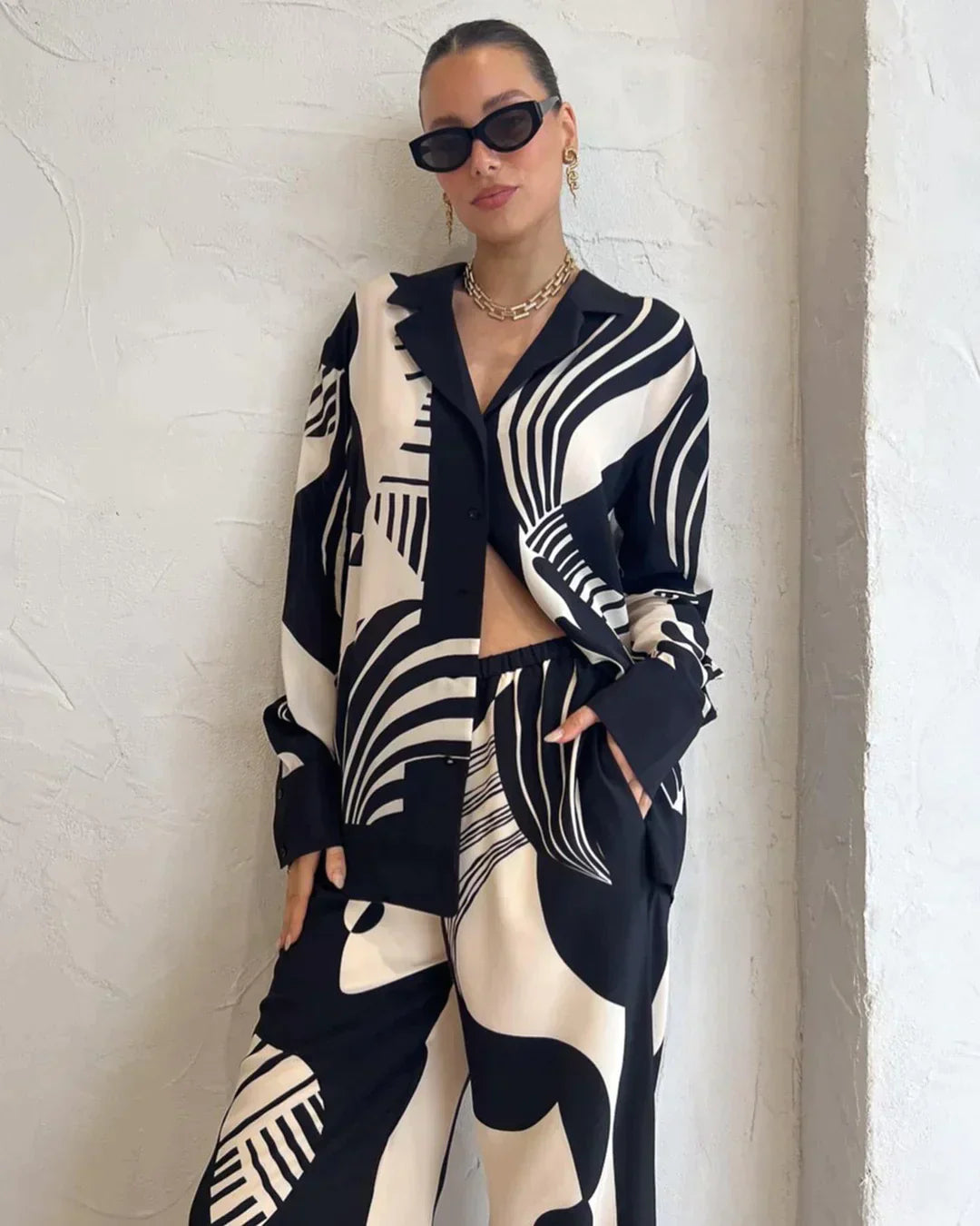 Sooraela | Ensemble polyvalent en noir et blanc
