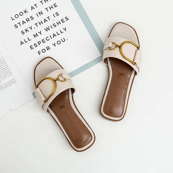Saunasa | Sandales à bout carré en cuir de luxe pour femmes
